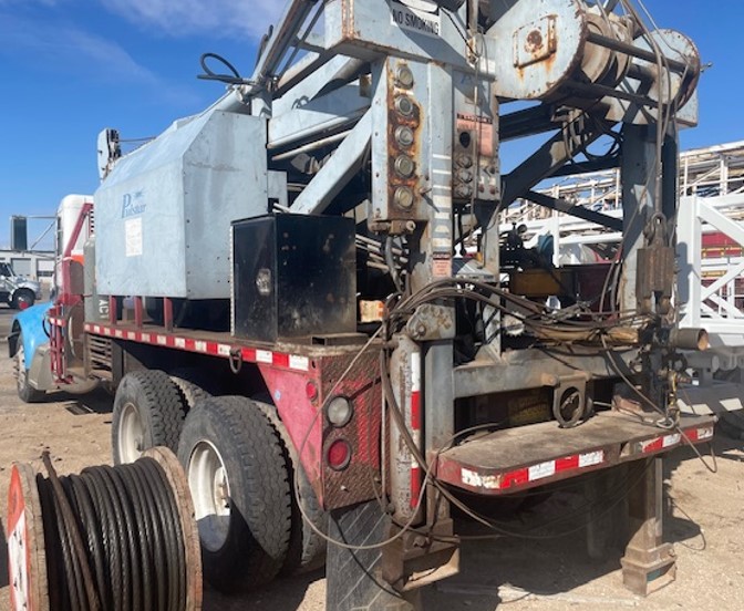 2004 Peterbilt 330 w/ 2000 Pulstar P3800 Pump Hoist - Image 10