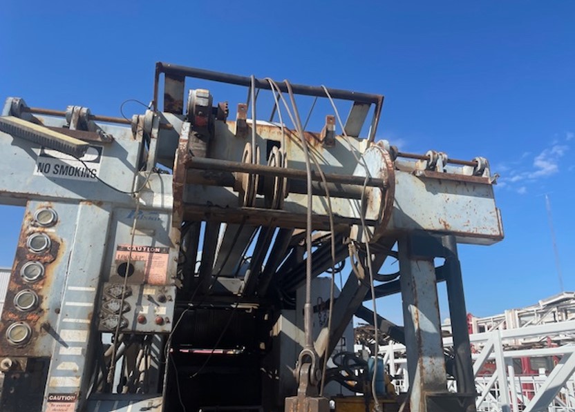 2004 Peterbilt 330 w/ 2000 Pulstar P3800 Pump Hoist - Image 14