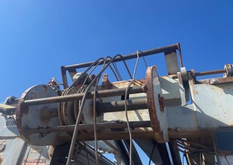 2004 Peterbilt 330 w/ 2000 Pulstar P3800 Pump Hoist - Image 18