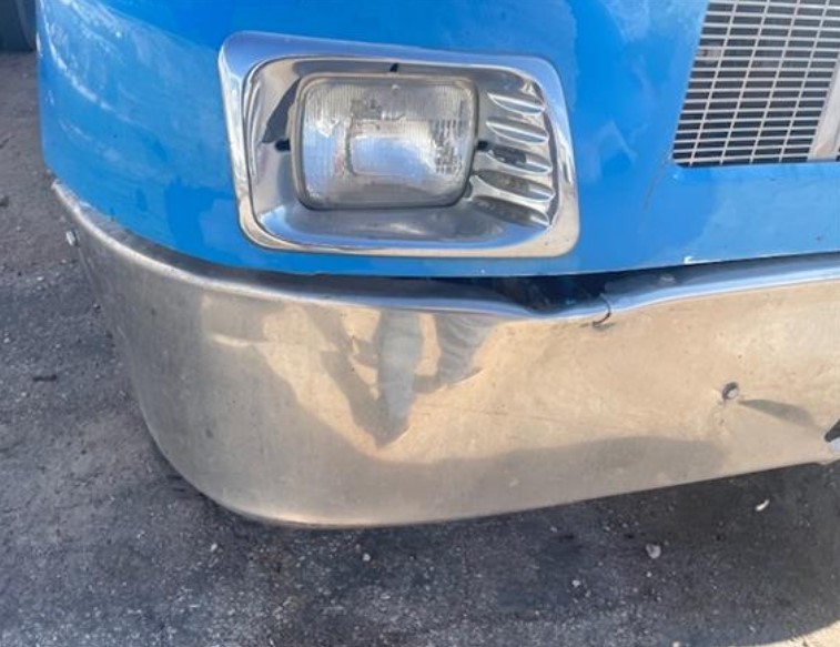 2004 Peterbilt 330 w/ 2000 Pulstar P3800 Pump Hoist - Image 21