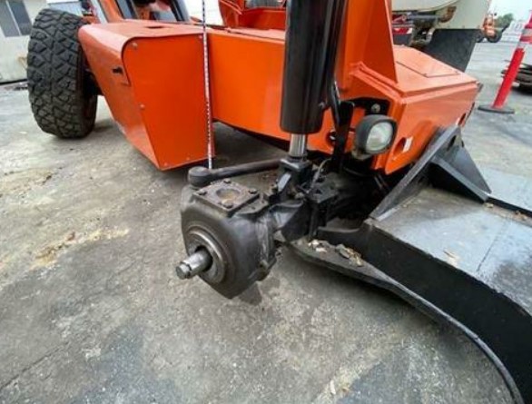 2015 JLG SkyTrak 10054 Telehandler - Image 27