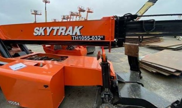 2015 JLG SkyTrak 10054 Telehandler - Image 32