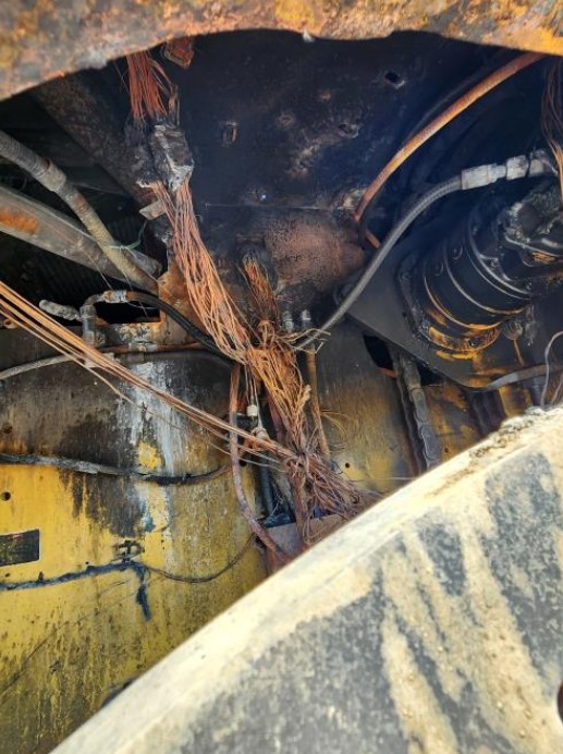 Caterpillar AP655 Asphalt Paver - Image 9