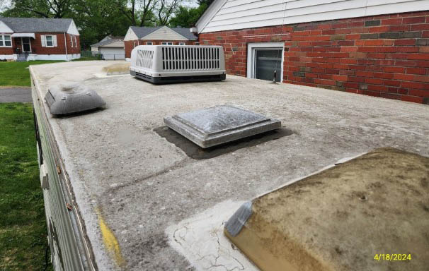 2011 Forest River Palomino Puma - Image 6