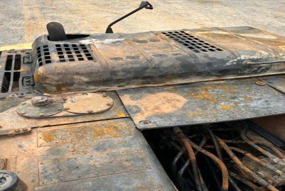 2007 Komatsu PC200 Excavator - Image 9