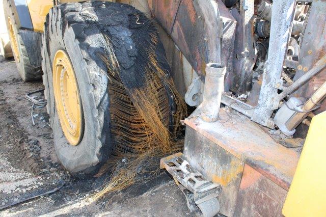 2022 Caterpillar 982 Wheel Loader - Image 8