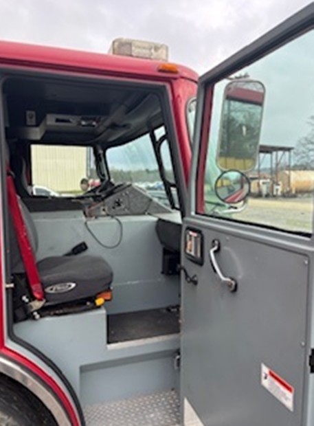 2006 Pierce Custom Contender Fire Truck - Image 21