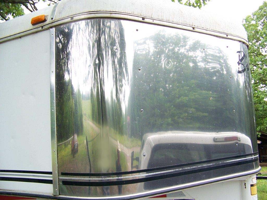 2004 Bison Alumasport Horse Trailer - Image 8