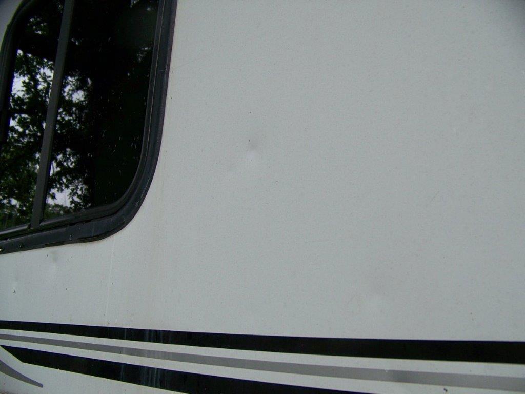 2004 Bison Alumasport Horse Trailer - Image 11