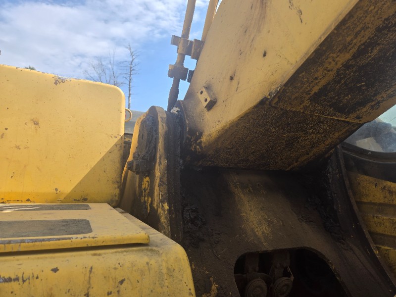 2004 Komatsu PC200LC Excavator - Image 13