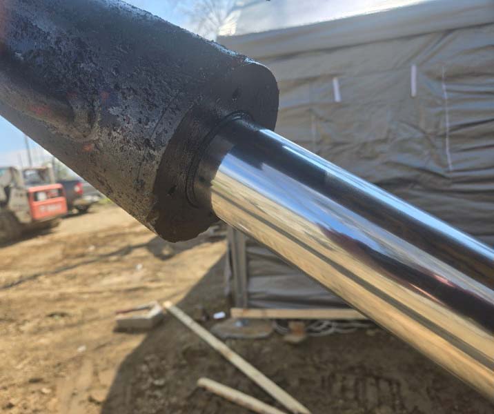 2004 Komatsu PC200LC Excavator - Image 28