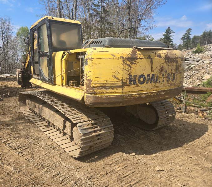 2004 Komatsu PC200LC Excavator - Image 3