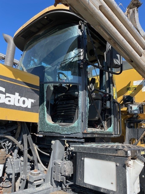 2015 Terragator 8300B Dry Fertilizer Spreader - Image 2