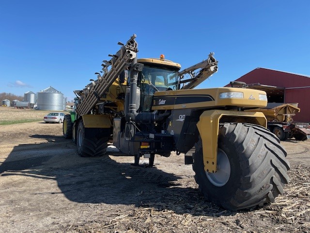 2015 Terragator 8300B Dry Fertilizer Spreader - Image 9