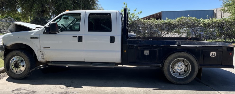 2007 Ford F550 Work Truck - Image 3