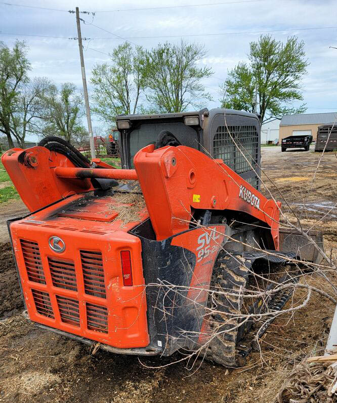 2017 Kubota SVL95-2S Skid Steer - Image 2