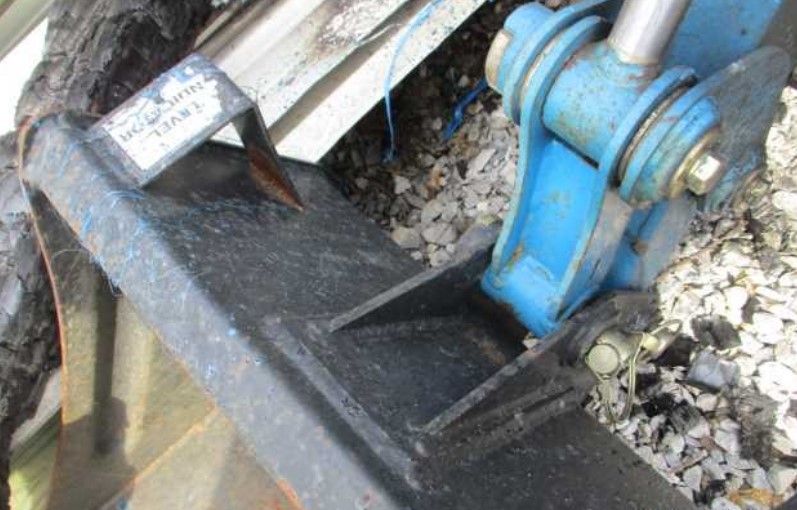 2018 LS MT125 Tractor - Image 8