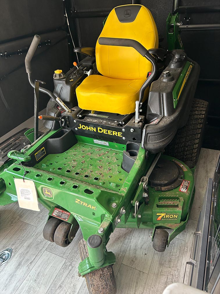 2020 John Deere Z950M Mower - Image 2