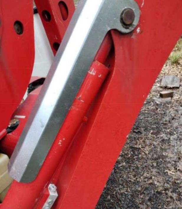 2014 CMC S24 78HD Arbor Pro Lift - Image 14