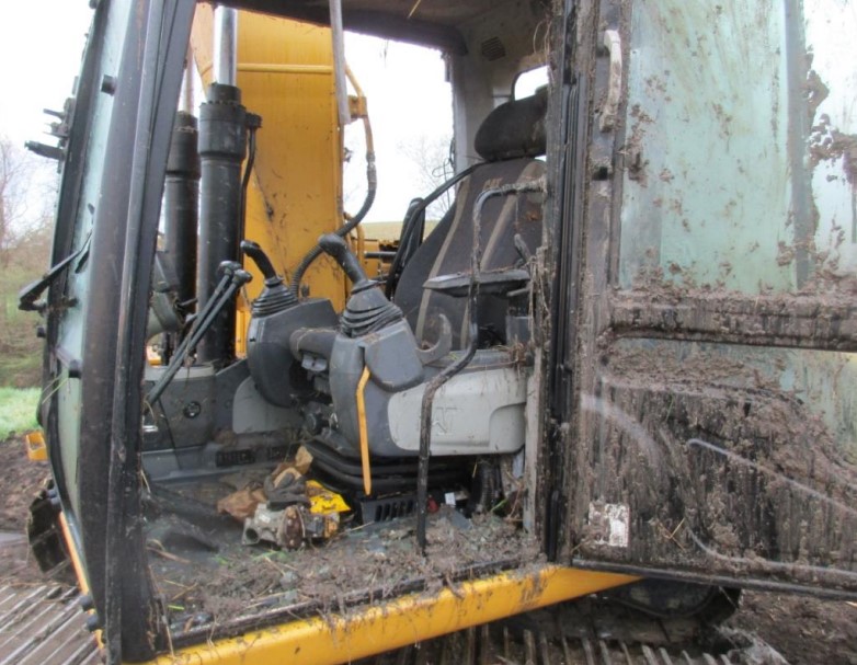 2016 Caterpillar 313F Excavator - Image 5