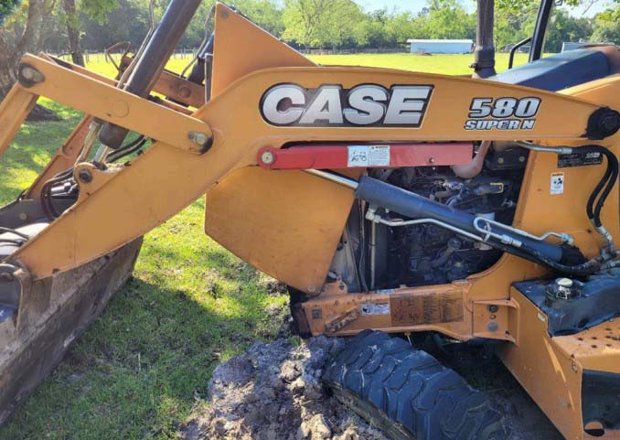 2013 Case 580N Backhoe - Image 6