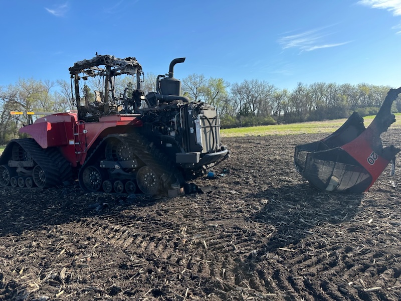 2019 CASE IH 620 Quad Tractor - Image 2
