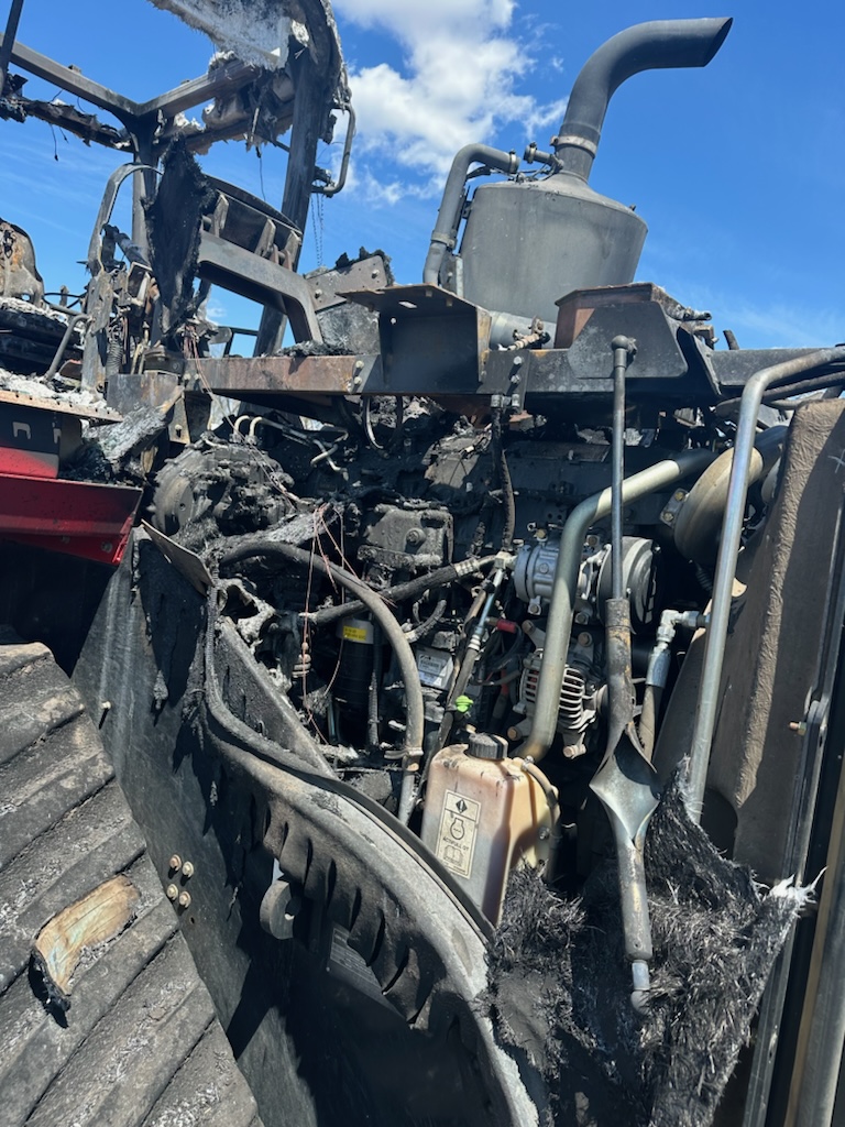 2019 CASE IH 620 Quad Tractor - Image 3