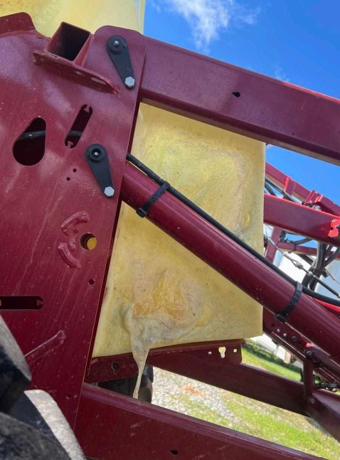 2024 Hardi Navigator 4000 Pull Sprayer - Image 6