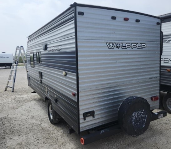 2021 Forest River Cherokee Grey Wolf Camper 16FQ - Image 4