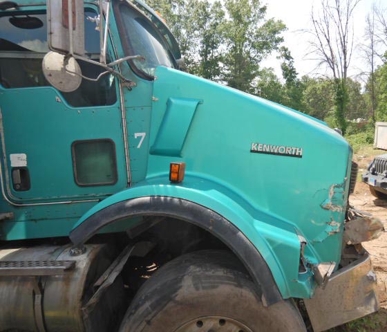 2007 Kenworth T800 Dump Truck - Image 11