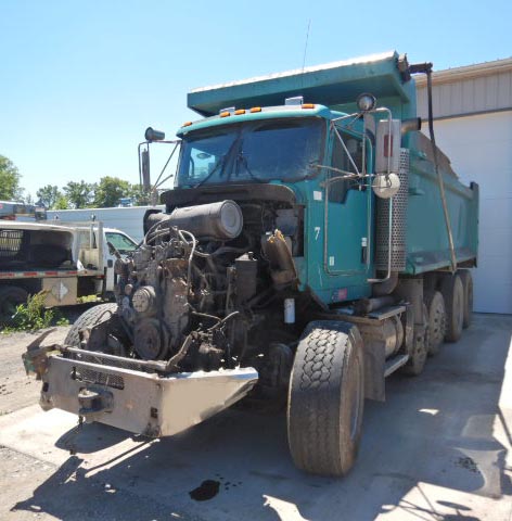 2007 Kenworth T800 Dump Truck - Image 7