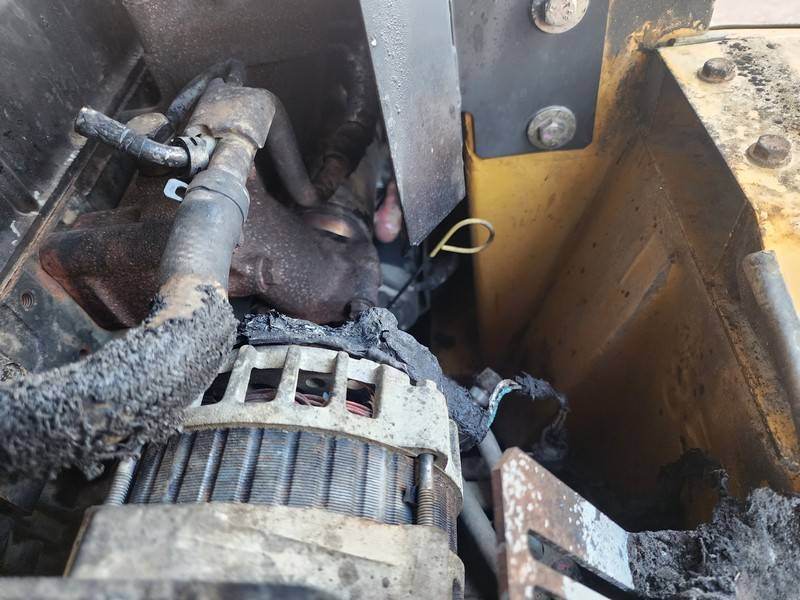 2015 John Deere 85G Excavator - Image 17