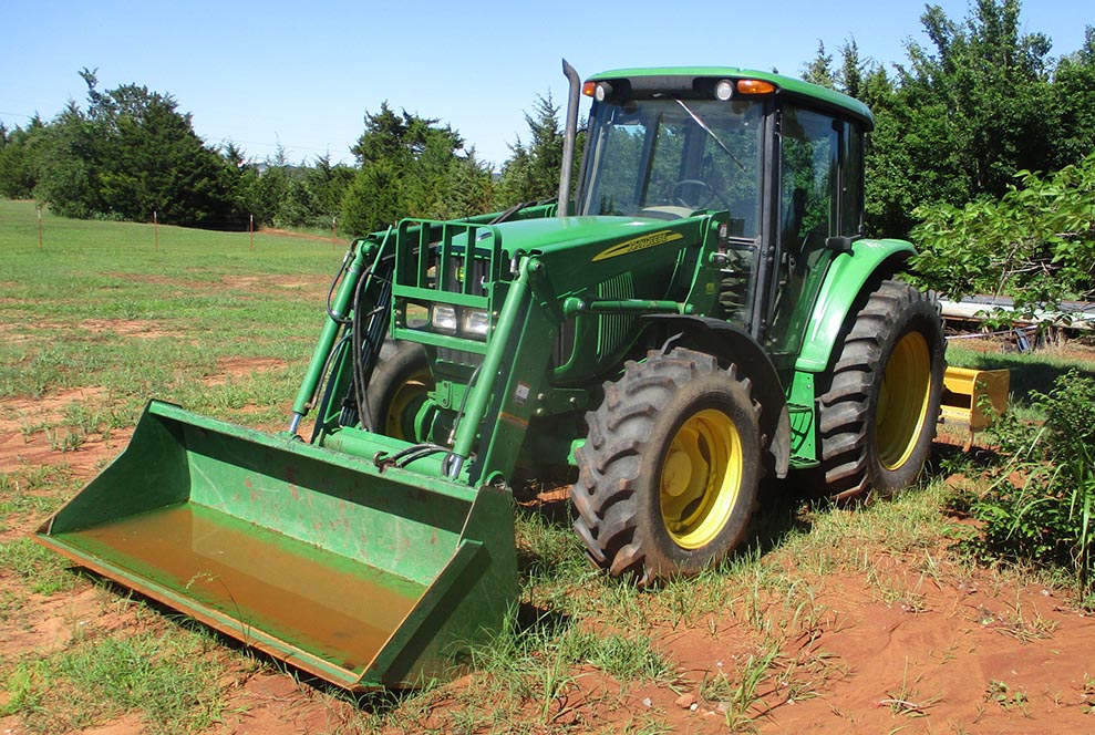 2007 John Deere 6215 Tractor