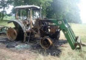 2003 John Deere 6415 Tractor