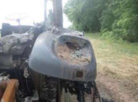 2003 John Deere 6415 Tractor - Image 21