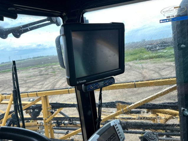 2014 Rogator RG1100 T120 Sprayer - Image 9