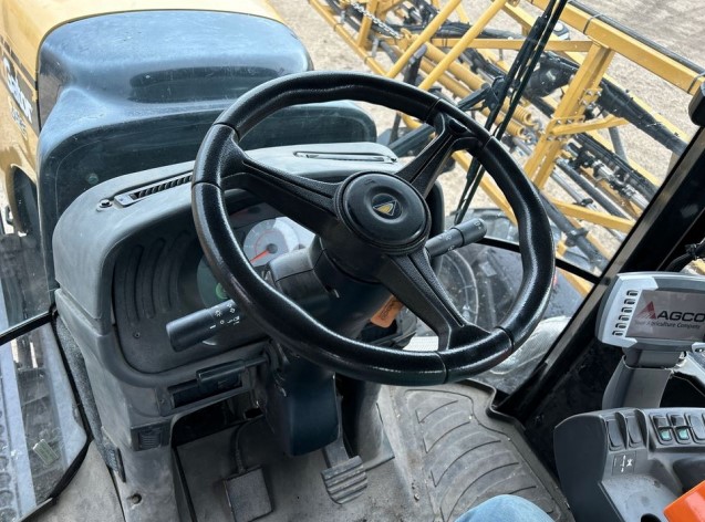 2014 Rogator RG1100 T120 Sprayer - Image 11