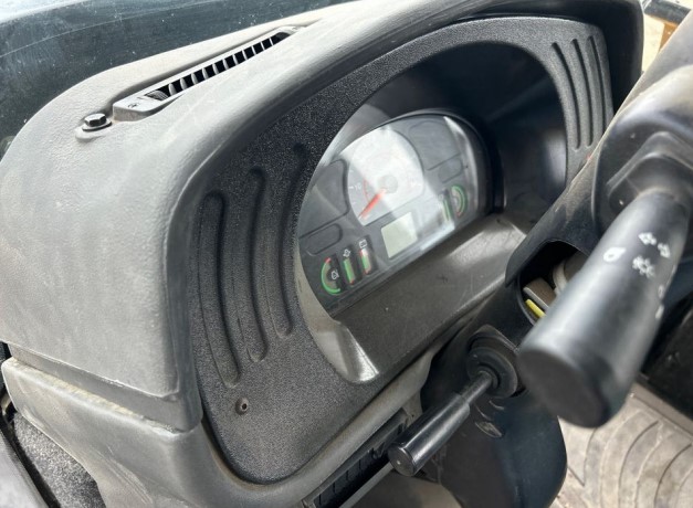 2014 Rogator RG1100 T120 Sprayer - Image 12