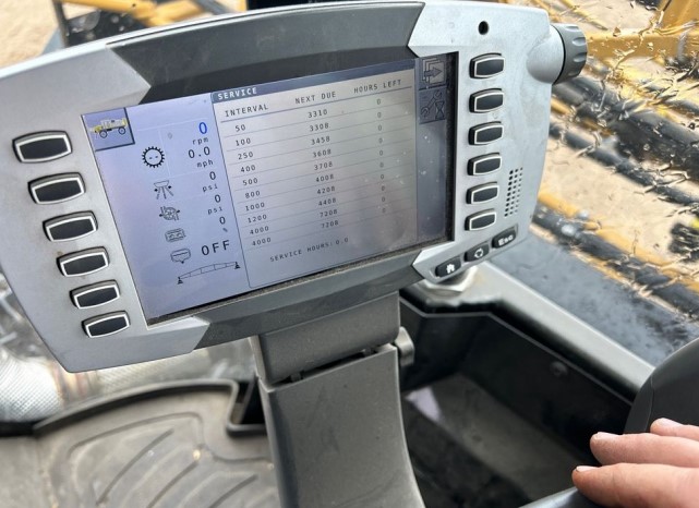 2014 Rogator RG1100 T120 Sprayer - Image 14