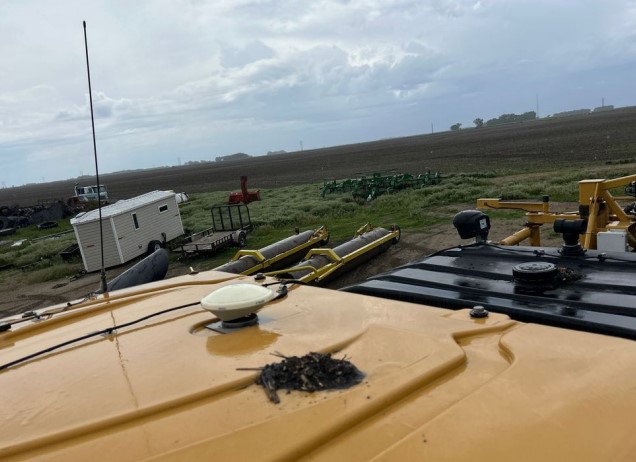 2014 Rogator RG1100 T120 Sprayer - Image 15