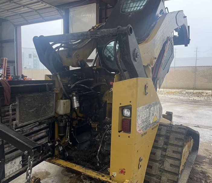 2013 Caterpillar 299D Compact Track Loader - Image 2