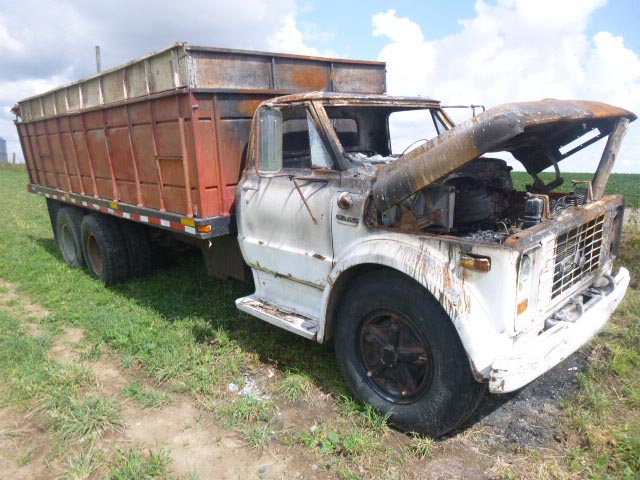 1970 GMC 6500 Grain Truck
