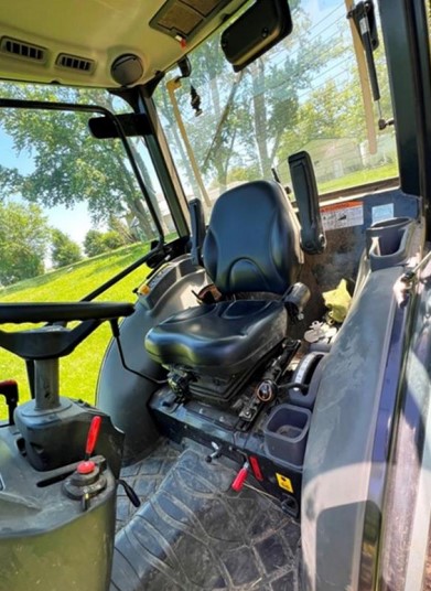 2022 Bobcat CT2540 Tractor - Image 19