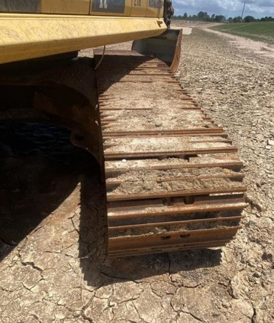 2016 Komatsu PC490LC-11 Excavator - Image 19