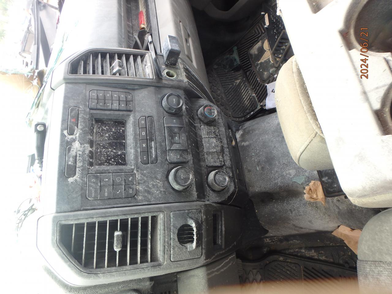 2022 Ford F-350 Tow Truck - Image 18