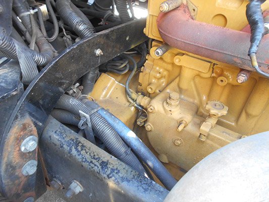 2002 Freightliner FLD 120 Classic XL - Image 10