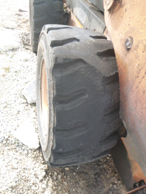 2012 CASE SR250 Skid Steer - Image 11