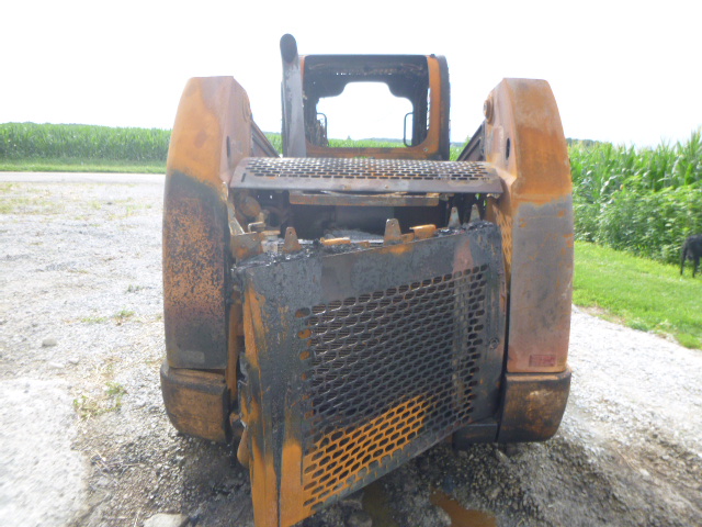 2012 CASE SR250 Skid Steer - Image 2