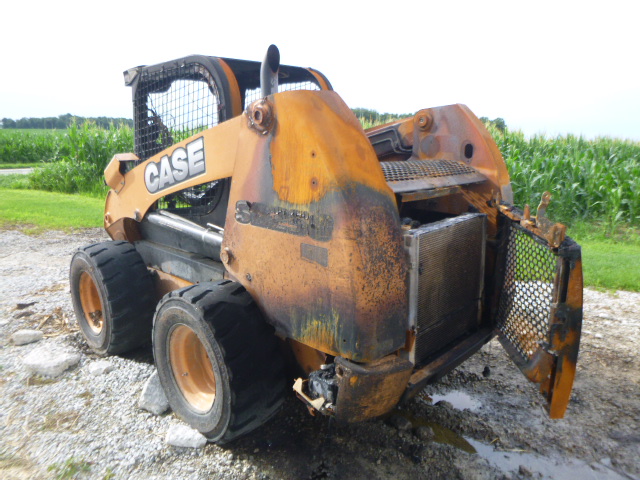 2012 CASE SR250 Skid Steer - Image 3