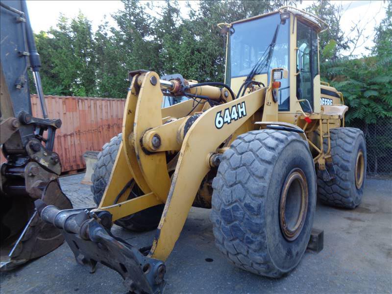 2001 John Deere 644H Wheel Loader - Image 4